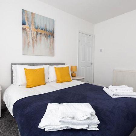Villa Connaught House - Wi-Fi, Parking, Contractors Preston  Esterno foto