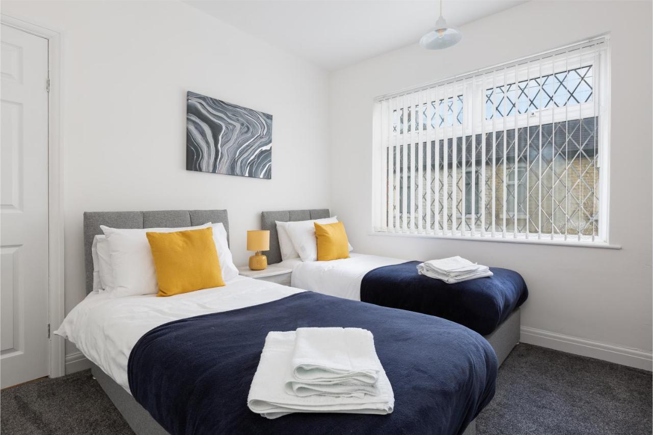 Villa Connaught House - Wi-Fi, Parking, Contractors Preston  Esterno foto