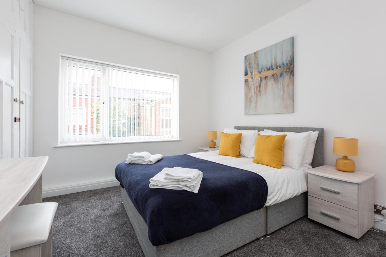 Villa Connaught House - Wi-Fi, Parking, Contractors Preston  Esterno foto
