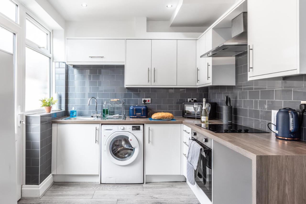 Villa Connaught House - Wi-Fi, Parking, Contractors Preston  Esterno foto