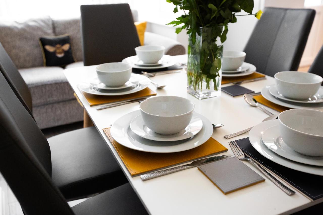 Villa Connaught House - Wi-Fi, Parking, Contractors Preston  Esterno foto