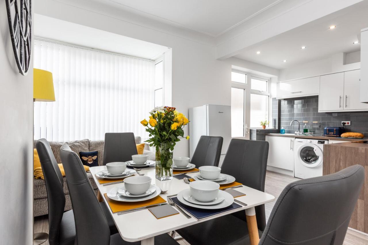 Villa Connaught House - Wi-Fi, Parking, Contractors Preston  Esterno foto
