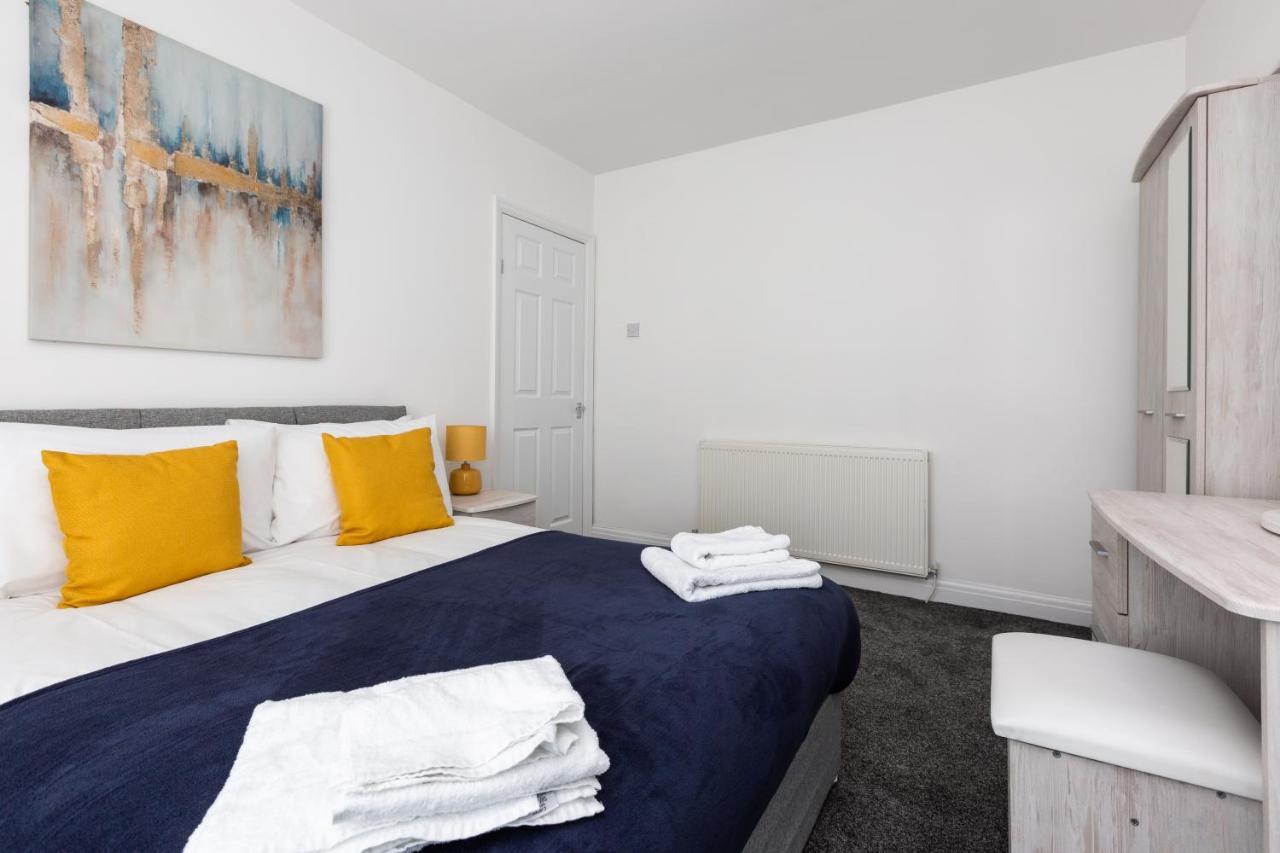 Villa Connaught House - Wi-Fi, Parking, Contractors Preston  Esterno foto